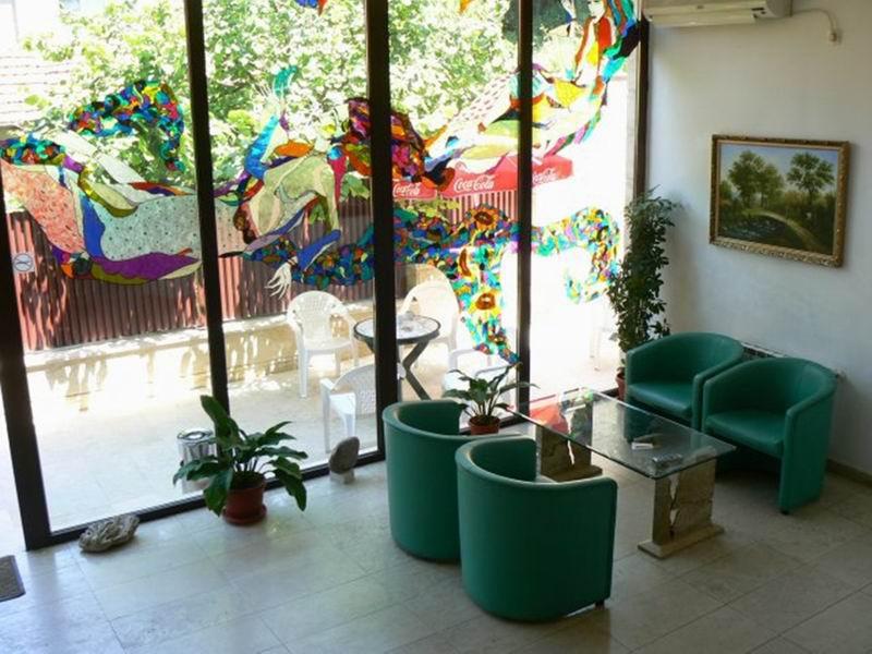 Family Art Hotel Gallery 普列文 外观 照片
